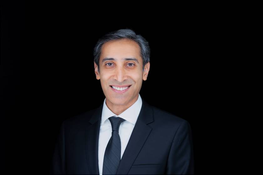 Portrait of Dr. Kakoli, DDS, MS, Endodontist at Noho Dental Group